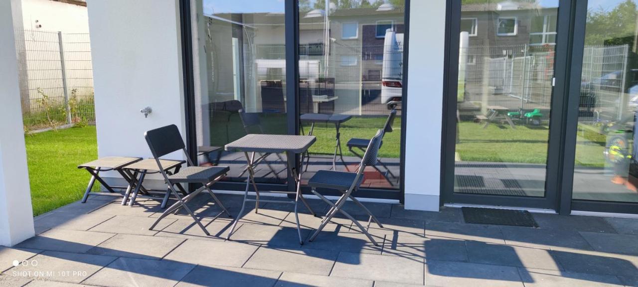 Neue Doppelhaushaelfte Mit Terrasse, Balkon Und Garten Remscheid Buitenkant foto