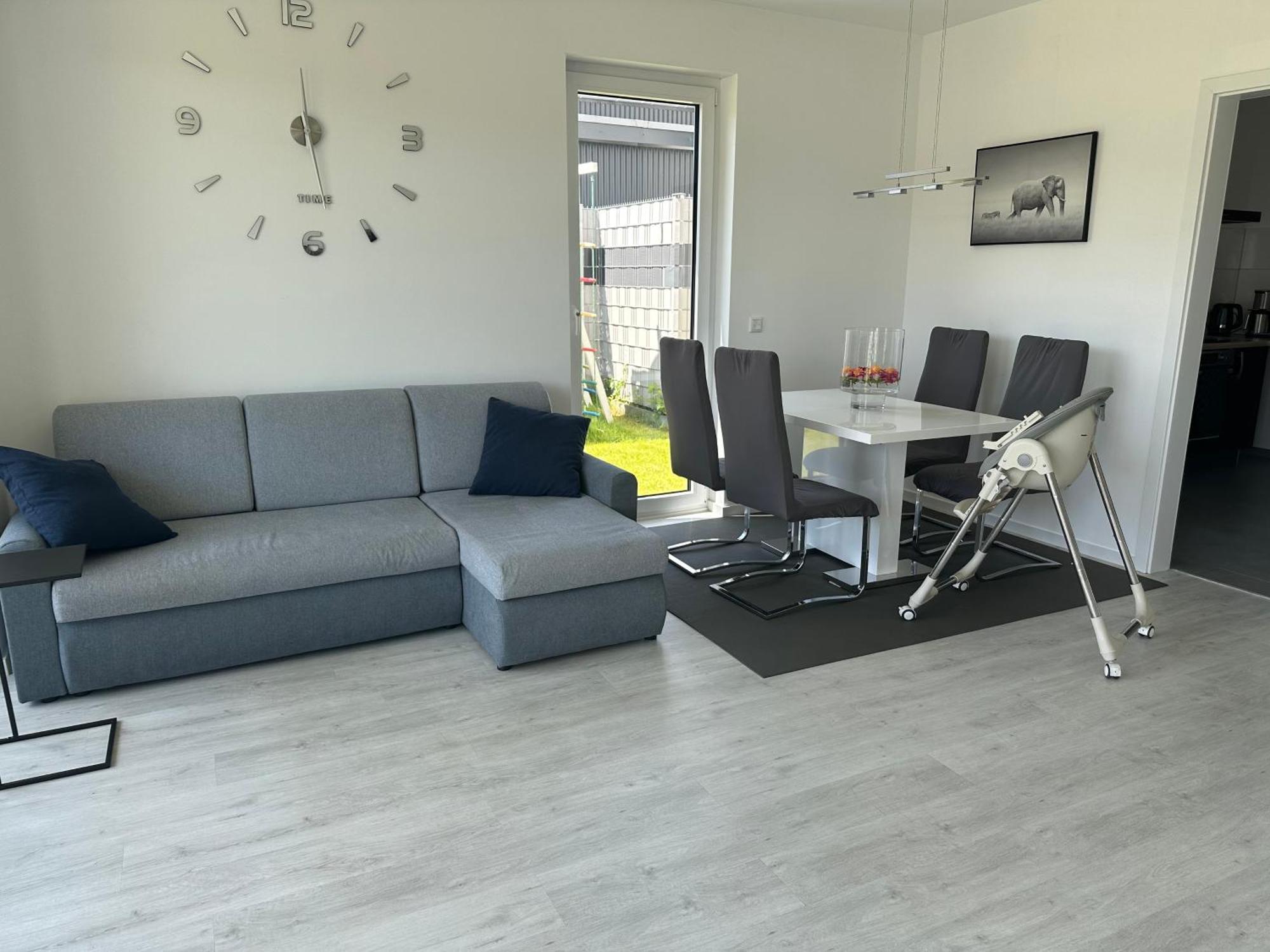 Neue Doppelhaushaelfte Mit Terrasse, Balkon Und Garten Remscheid Buitenkant foto